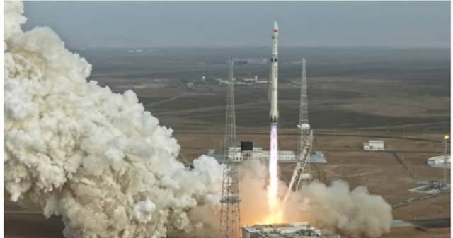 中國「長征十二號甲」首飛不如預期！第1節火箭回收失敗　本月第2次